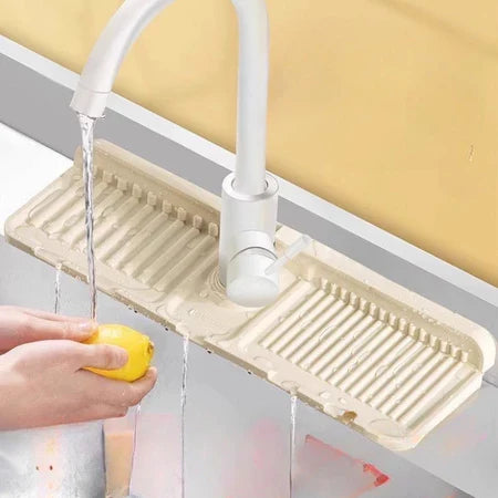 MetClean - Protetor de Torneira Com Drenagem Automática
